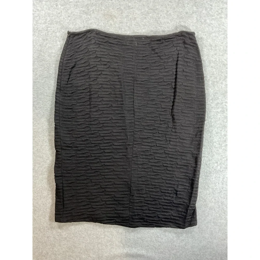 St. John Couture Black Textured Knit Pencil Skirt Size 10 Made in USA 2326